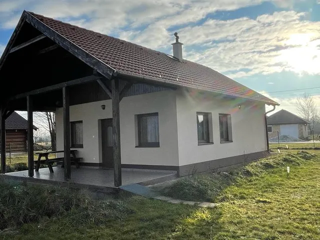 Eladó ház Hövej 65 nm