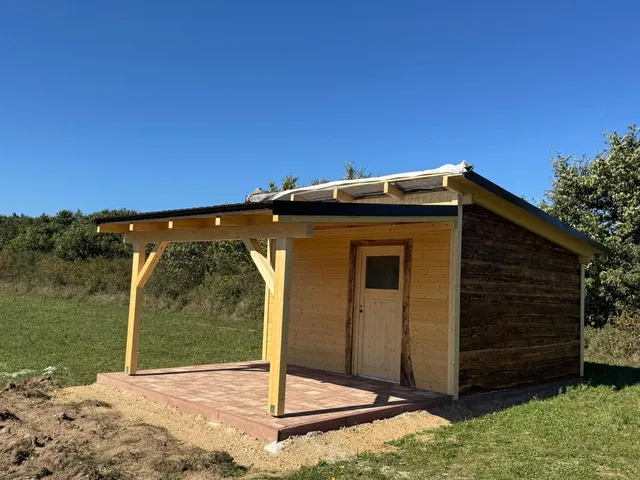 Eladó kereskedelmi és ipari ingatlan Vitnyéd 8791 nm