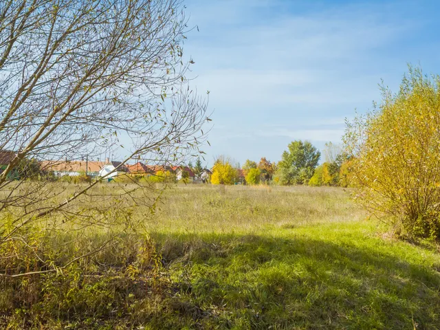 Eladó telek Babót 650 nm