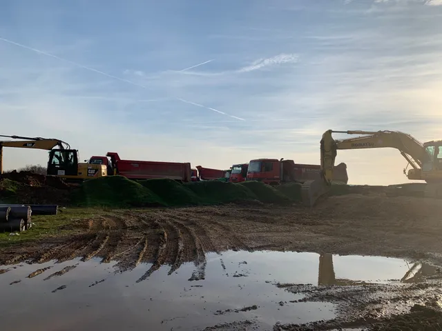 Eladó kereskedelmi és ipari ingatlan Himod 520000 nm