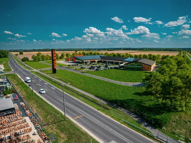 Eladó kereskedelmi és ipari ingatlan Vitnyéd 5000 nm