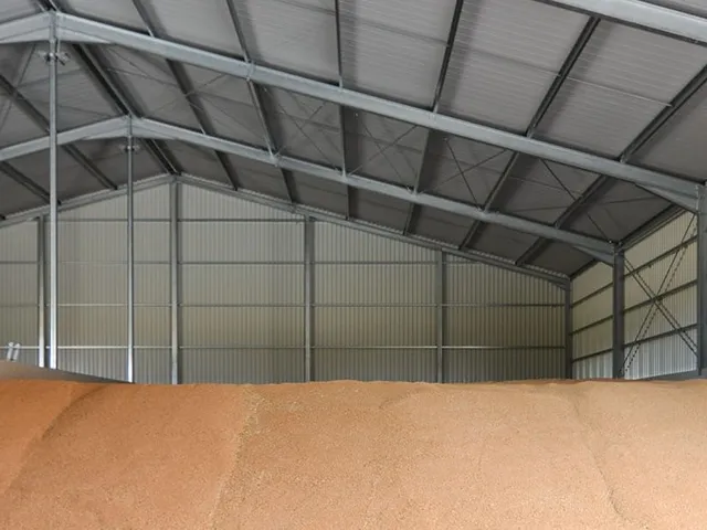 Eladó kereskedelmi és ipari ingatlan Babót 32800 nm