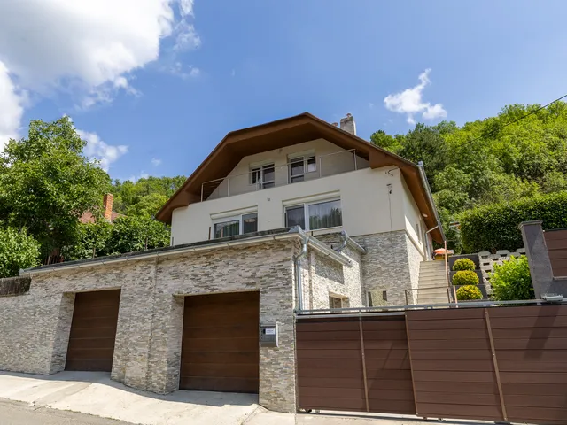 Eladó ház Pécs, Deindol 264 nm