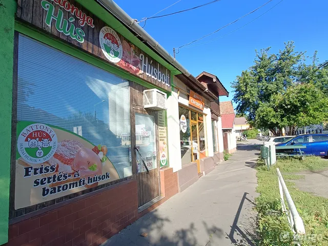 Eladó kereskedelmi és ipari ingatlan Orosháza 65 nm