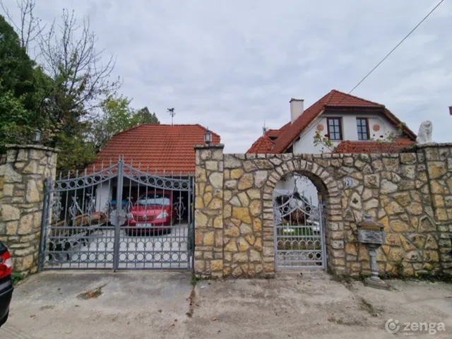 Eladó ház Balatonalmádi, Endre u. 23. 220 nm
