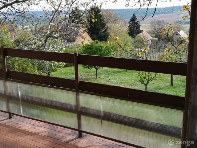 Eladó mezőgazdasági ingatlan Pécs, Kerékhegy, Mamut dűlő 28 nm