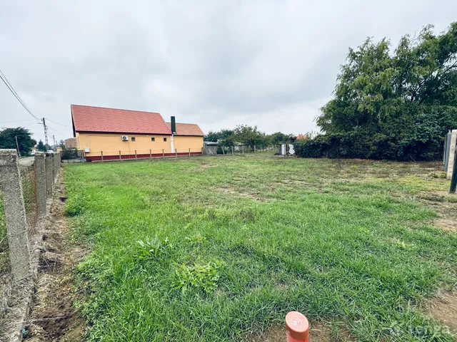 Eladó telek Újfehértó, Bercsényi utca 553 nm