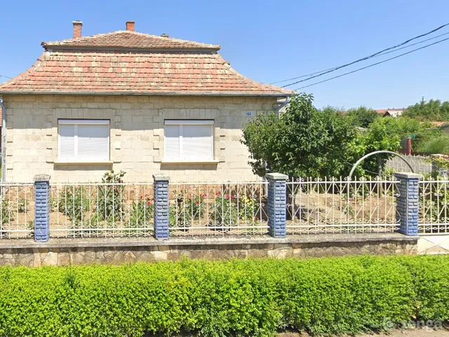 Eladó ház Szolnok, Szandaszőlős 95 nm