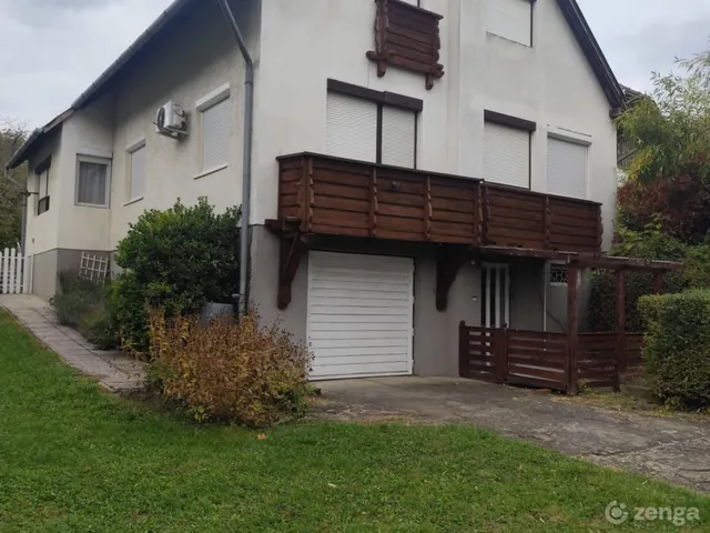 Eladó ház Alsópáhok 260 nm