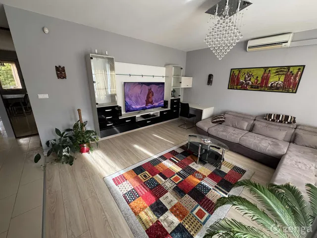 Kiadó lakás Budapest IV. kerület, Káposztásmegyer 72 nm