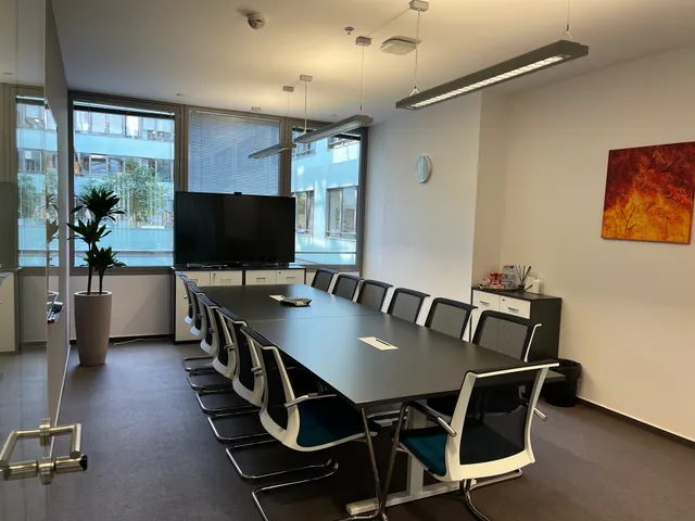 Kiadó kereskedelmi és ipari ingatlan Budapest V. kerület, Bank negyed, Széchenyi István tér 7-8 15 nm