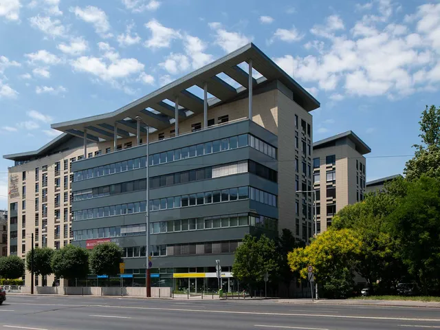 Kiadó kereskedelmi és ipari ingatlan Budapest XIII. kerület, Vizafogó, Váci út 76 15 nm