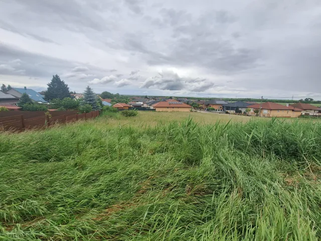 Eladó telek Onga, Újtelep 742 nm