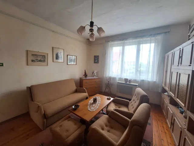 Eladó lakás Edelény 72 nm