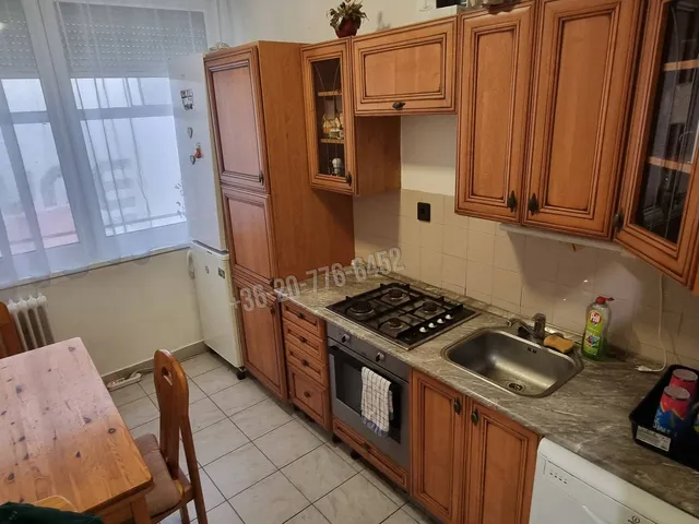 Eladó lakás Esztergom, Rákóczi tér 56 nm