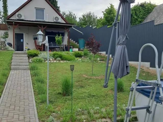 Eladó üdülő és hétvégi ház Dorog 30 nm