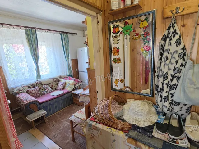 Eladó lakás Tát 44 nm