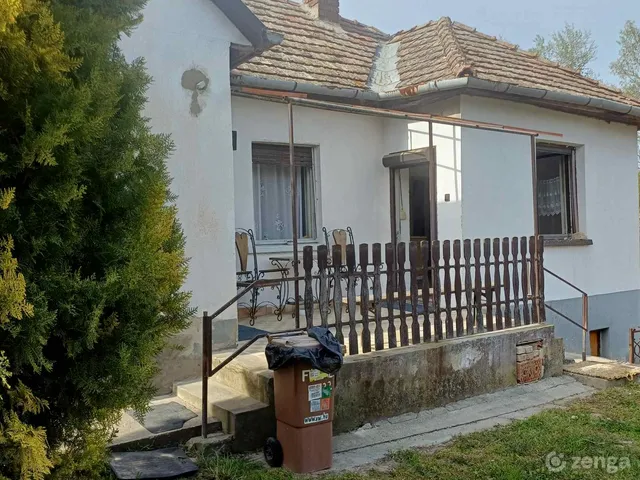 Eladó ház Karád 80 nm