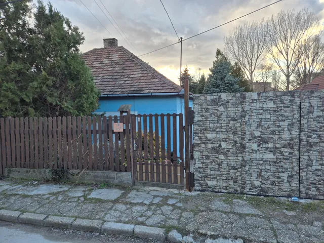 Eladó ház Dorog, Pataksor Alsó utca 58 nm