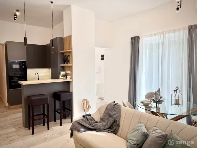 Eladó lakás Pécs, Belváros 70 nm