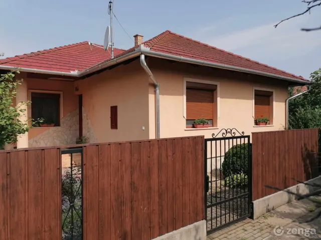 Eladó ház Nádudvar 140 nm