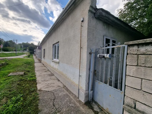 Eladó ház Tarján 120 nm