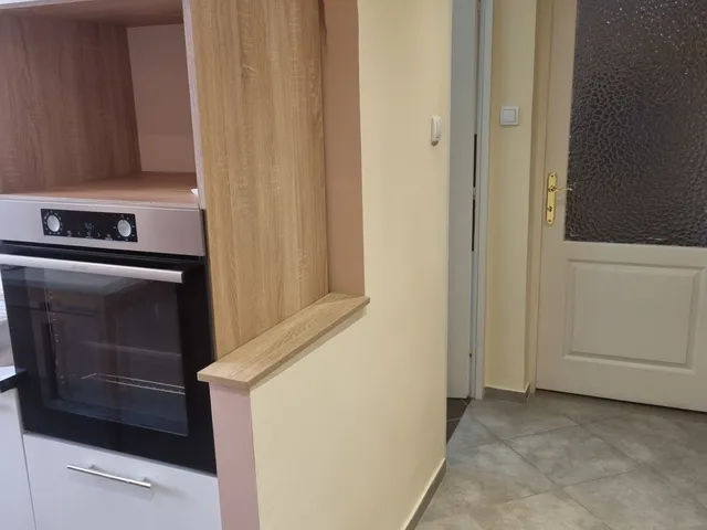 Eladó lakás Tatabánya, Újváros, Köztársaság útja 37 nm