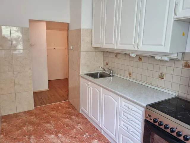 Kiadó lakás Tatabánya, Újváros 49 nm