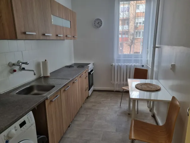 Kiadó lakás Tatabánya, Újváros 55 nm