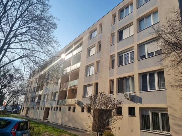 Eladó lakás Tatabánya, Újváros 57 nm