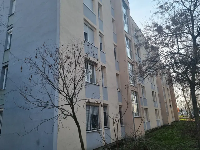 Eladó lakás Tatabánya, Újváros 57 nm