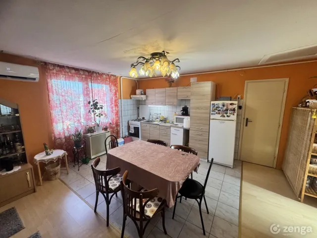 Eladó ház Debrecen, Lencztelep 175 nm