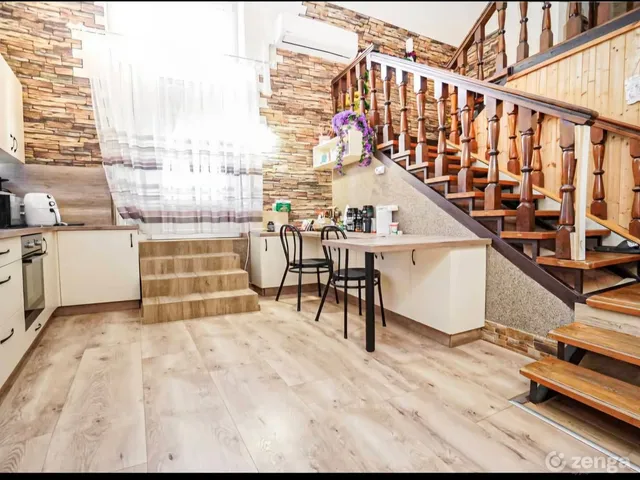 Eladó lakás Hajdúsámson 140 nm