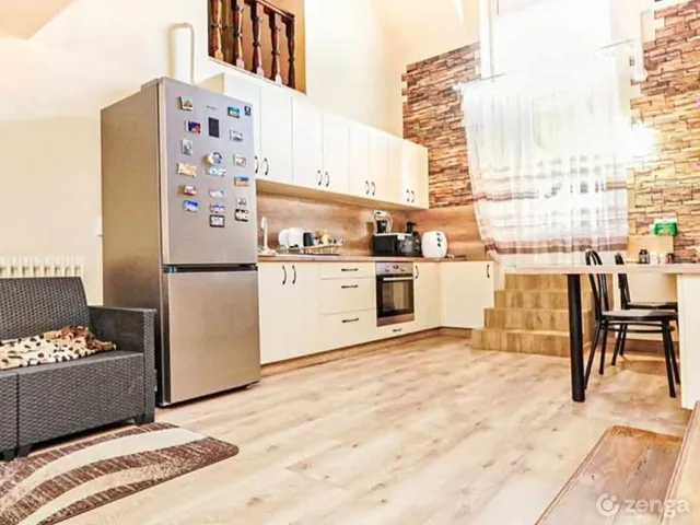 Eladó lakás Hajdúsámson, Gerébitelep 140 nm