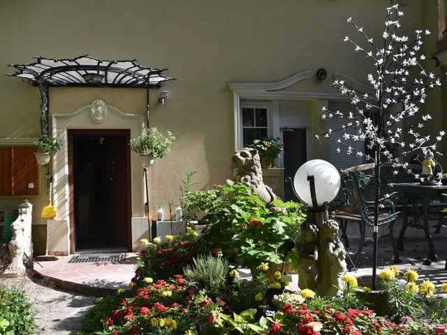 Eladó ház Szentendre, Belváros, Bükkös part 360 nm