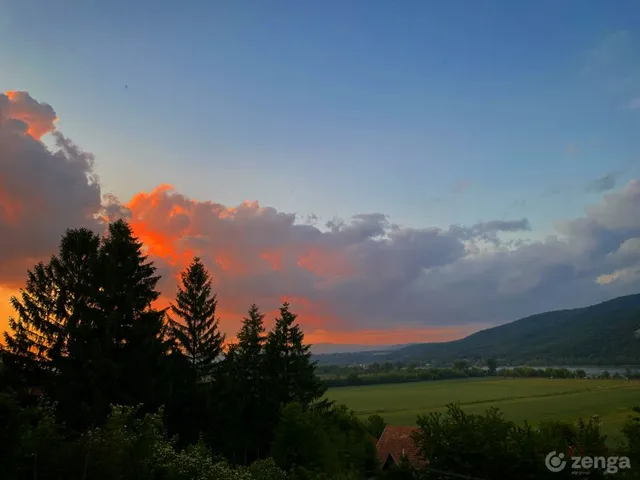 Eladó telek Dömös 1330 nm