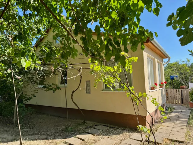 Eladó ház Kecskemét, Halasi úti kiskertek 40 nm