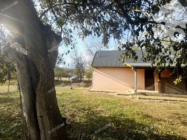 Eladó ház Kecskemét 30 nm
