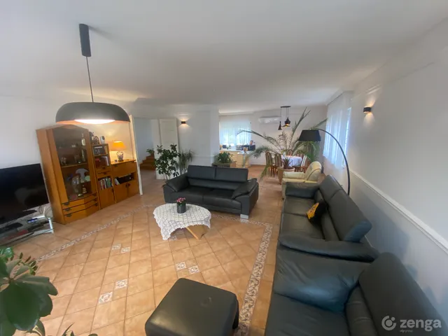 Eladó ház Solymár 292 nm