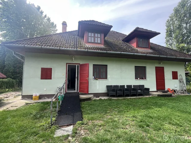 Eladó ház Balatonkenese 106 nm