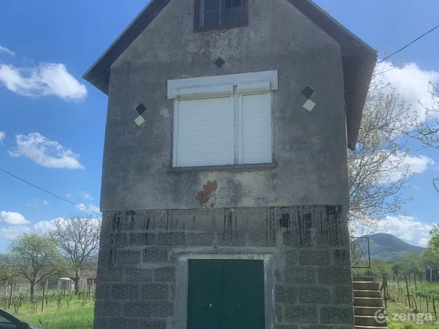 Eladó telek Tát 709 nm
