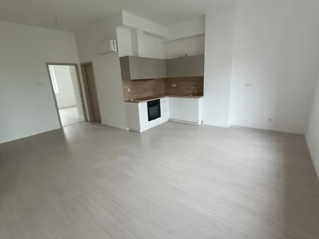 Eladó lakás Székesfehérvár, Víziváros, Széchenyi utca 19. 54 nm