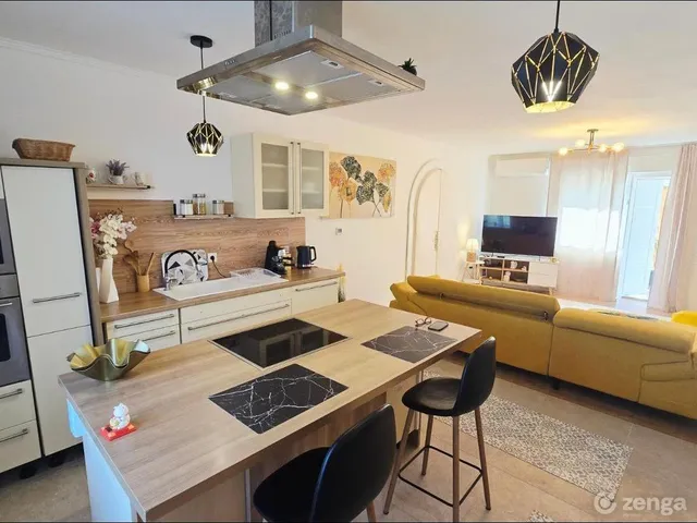 Eladó lakás Budapest XVII. kerület, Rákoshegy 82 nm