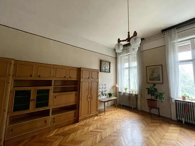Eladó lakás Budapest VI. kerület, Nagykörúton kívüli terület 99 nm
