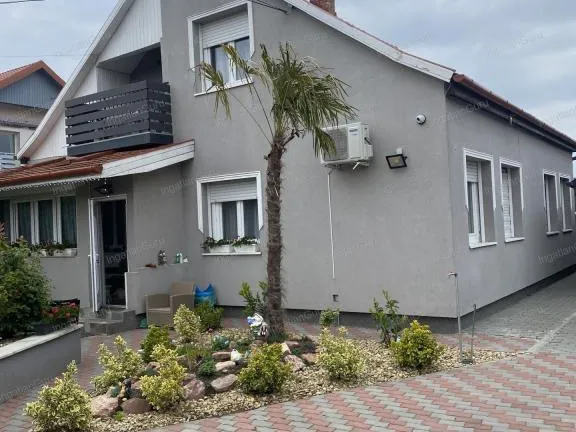 Eladó ház Érd 250 nm