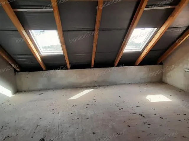 Eladó kereskedelmi és ipari ingatlan Kecskemét, Szolnokihegy 251 nm