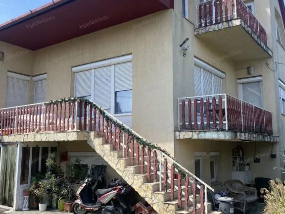 Eladó ház Kecskemét 270 nm