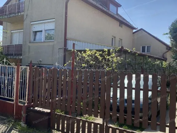 Eladó ház Kecskemét 270 nm