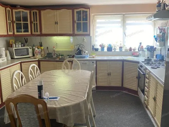 Eladó ház Kecskemét 270 nm