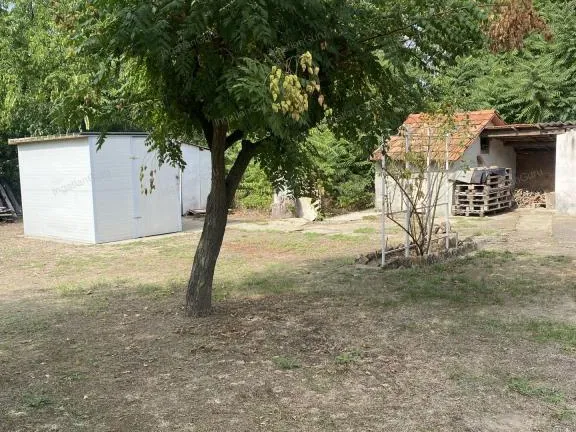 Eladó mezőgazdasági ingatlan Kecskemét, Kisfái 52 nm